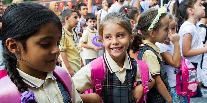 'Yönetmelik kaldırılacak, velinin iznine bağlanacak'