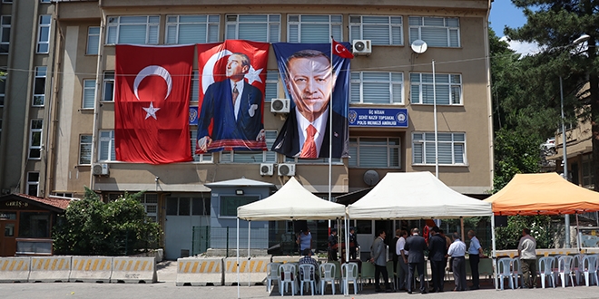 Şehidin adı polis merkezine verildi