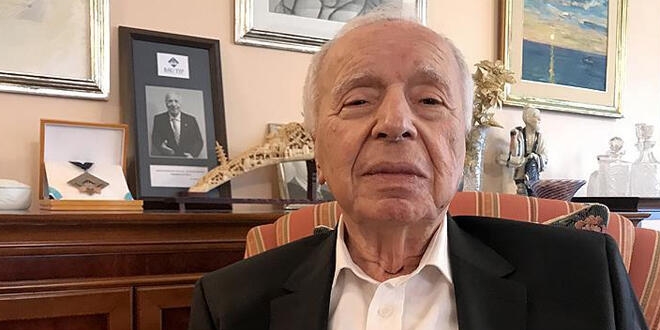 Türkiye'de ilk kalp naklini yapan doktor hayatını kaybetti