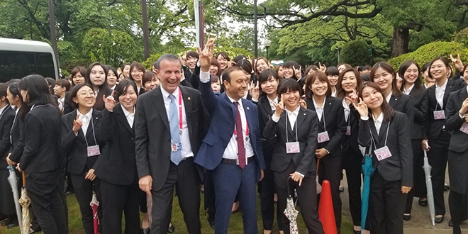 Japon diplomatlardan Bozkurt işareti