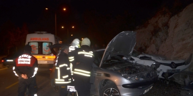 Aydın'da trafik kazaları: 3 ölü, 12 yaralı