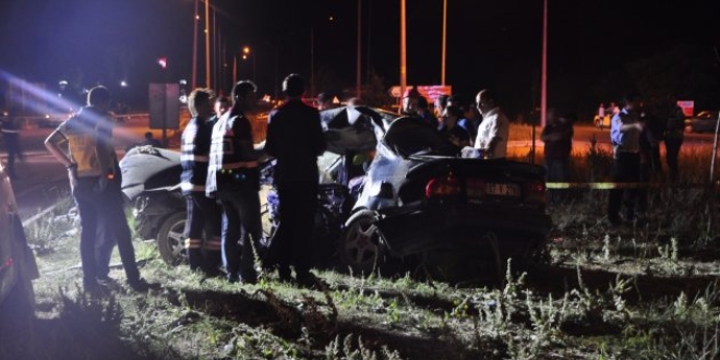 Mezuniyet dönüşü feci kaza: 4 ölü, 1 yaralı
