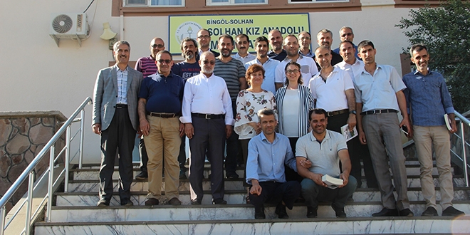 28 yıl sonra bir araya gelerek ders işlediler