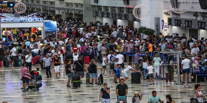 Antalya'da günlük ziyaretçi rekoru kırıldı