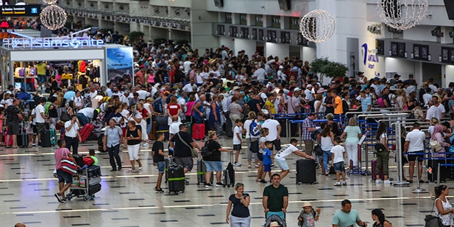 Antalya 6 ayda 5 milyon 591 bin 996 turist ağırladı