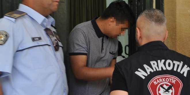 Sigara paketlerinden uyuşturucu çıktı