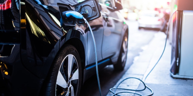 Elektrikli otomobillerin gürültü yapması mecburi