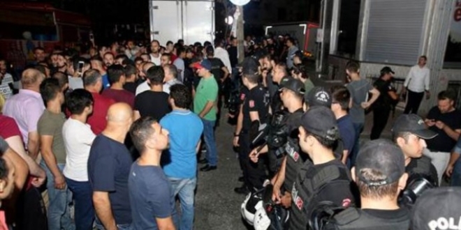 Toplum, yalanlarla mültecilere karşı provoke ediliyor