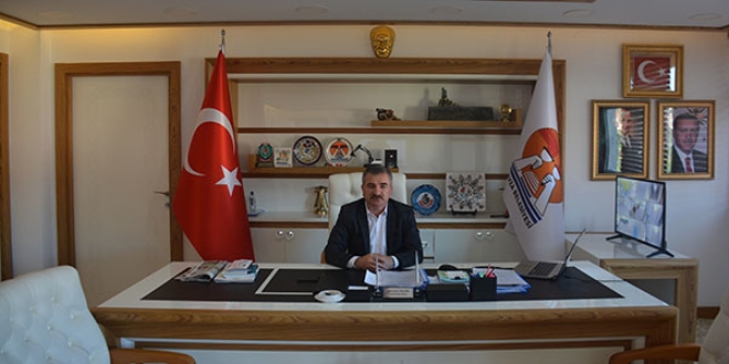 Başkan, mesaiye yürüyerek gidip geliyor