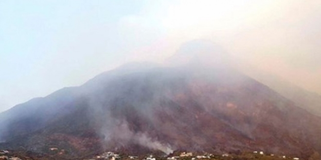 İtalya'da Stromboli Yanardağı faaliyete geçti