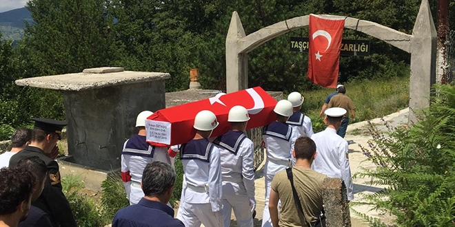 Kazada ölen Uzman Çavuş toprağa verildi