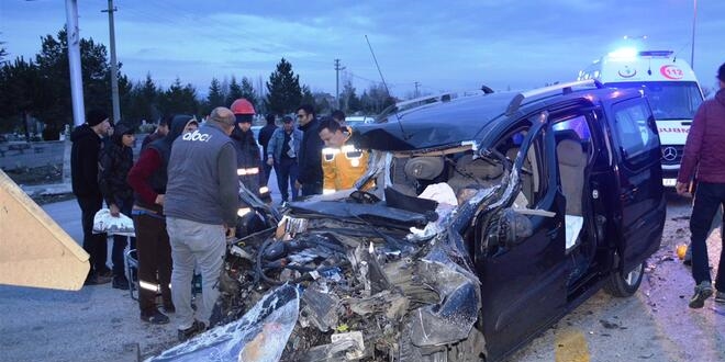 Ankara'da feci kaza: 4 ölü, 1 yaralı