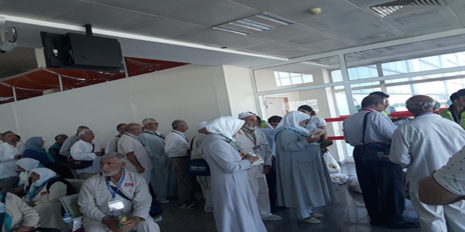 160 hacı adayı havaalanında mahsur kaldı