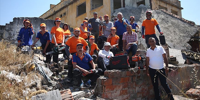 18 öğretmen afetzedelerin hayatına dokunacak