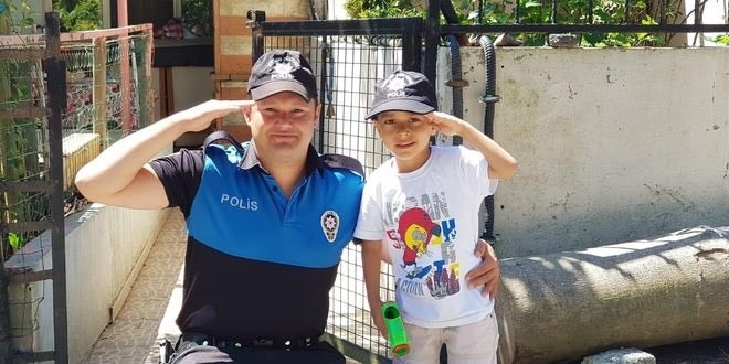 Emniyete gelen mail Yusuf'un yüzünü güldürdü