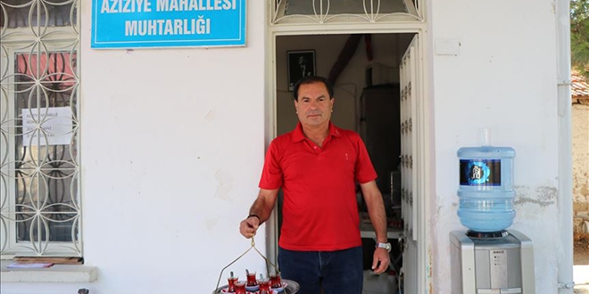 Hem muhtarlık hem kahvehane oldu