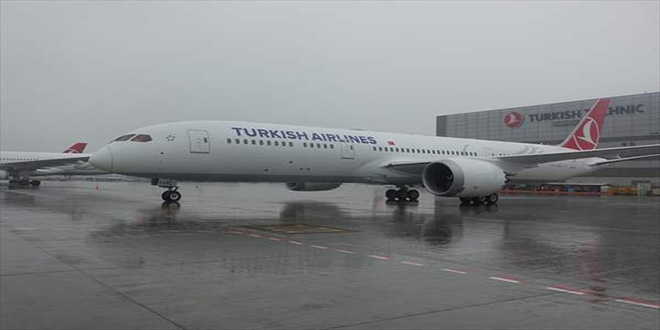 THY'nin ikinci 'rüya uçağı' İstanbul'a geldi
