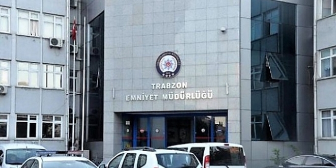 Trabzon'da bir polis memuru aa alnd