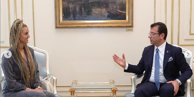 İmamoğlu, manken Tuğba Özay'ı kabul etti