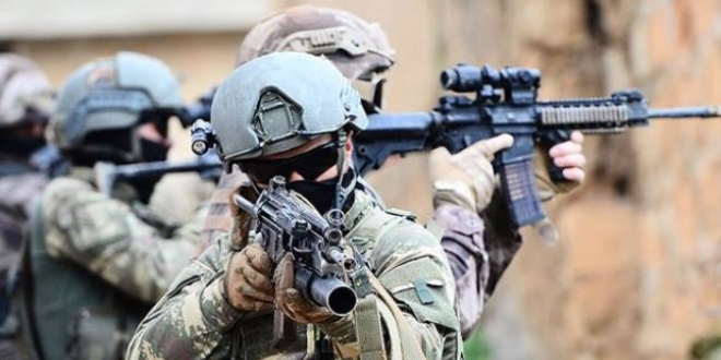 Jandarma ve polis eli kanlı PKK'ya nefes aldırmadı