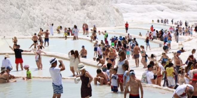 Pamukkale'ye giriş ücretlerine yüzde 20 zam