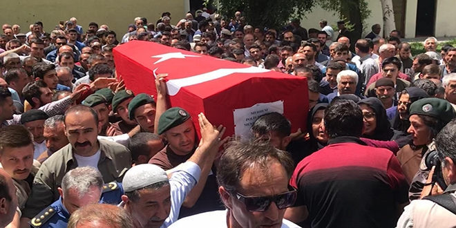 Trafik kazasında yaşamını yitiren polis, son yolculuğuna uğurlandı