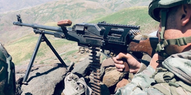 Pençe-2 Operasyonu'nda PKK hedefleri ateş altına alındı