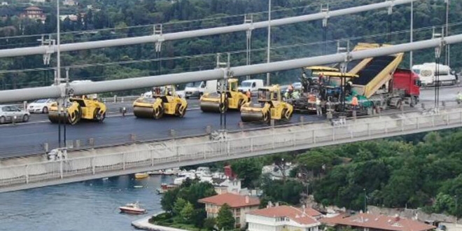 FSM'de son durum... İlk 4 şeridin asfaltı döküldü