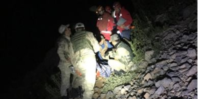 Şube müdürü helikopterle hastaneye ulaştırıldı