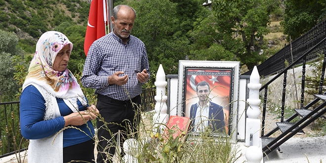 Şehit Necmettin öğretmen unutulmuyor