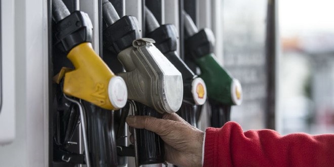 Motorine 18 kuruş, benzine 20 kuruş zam