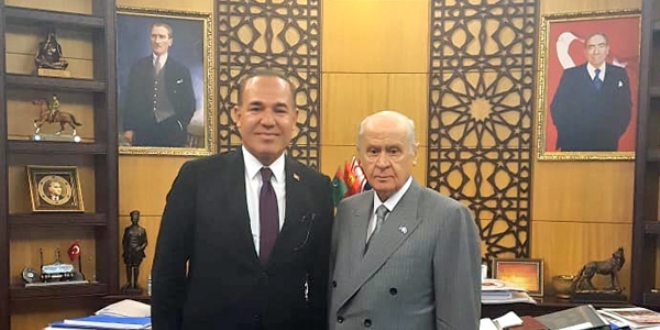 Bahçeli'ye yeni başdanışman