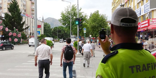 Polis böyle tespit etti! Hepsine ceza kesildi