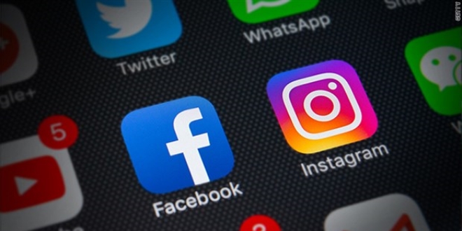 Orta yaş üzeri Facebook, gençler Instagram kullanıyor
