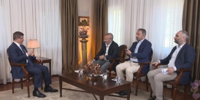 Ahmet Davutoğlu'ndan parti kurma açıklaması