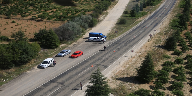 Kasksz motosiklet srclerine ceza bu sefer havadan geldi