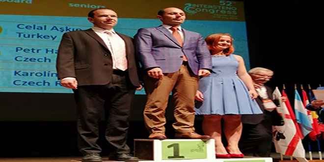 Şube Müdürü, klavyede dünya şampiyonu oldu
