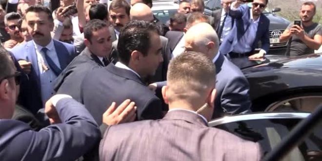 Bahçeli'den vatandaşa yanıt: Bizimle alakası kalmamıştır