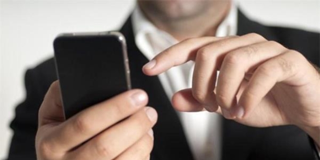 Yurt dışından getirilen telefonları yasa dışı kayıt ediyorlar