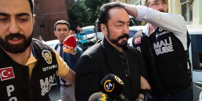Adnan Oktar davası aralıksız 1,5 ay sürecek