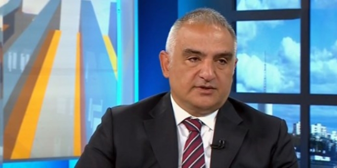 Bakan'dan arkeolog ve sanat tarihçisi alımı açıklaması