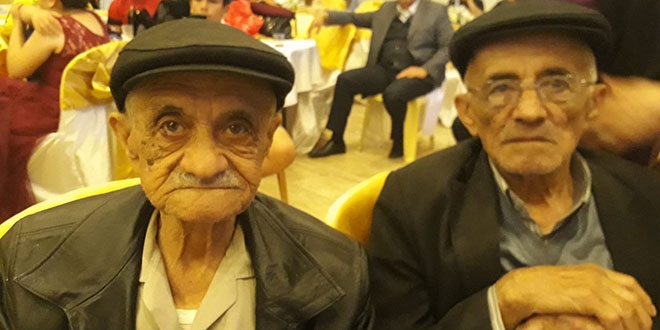 İki kardeş 18 saat arayla hayatını kaybetti
