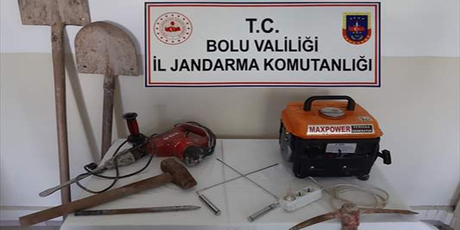 Diş hekimi ve memura kaçak kazı operasyonunda suçüstü