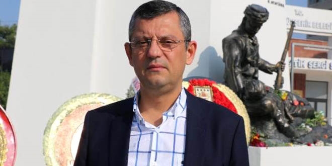CHP'li Özel: Valiler, AK Parti'nin il başkanlarını kıskandırıyor