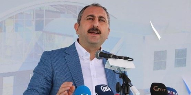 Bakan Gül: AK Parti bir statüko partisi değildir