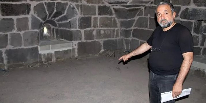 Süleyman Bey Türbesi'nin sandukaları çalındı