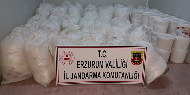 Peynir hırsızları 100 güvenlik kamerası incelenerek yakalandı