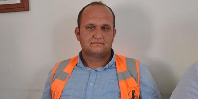 Para dolu çantayı sahibine teslim eden işçiye ödül