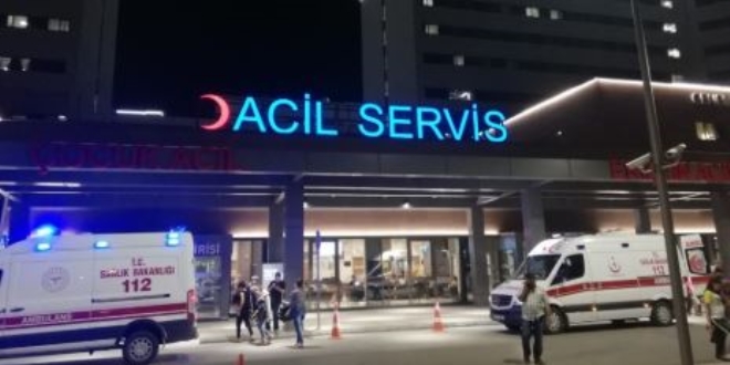 Ankara Sincan'da 'laf atma' kavgası: 8 yaralı