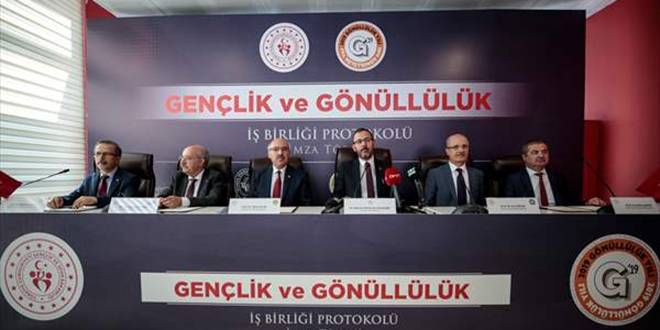 Bakan Kasapoğlu: Gençlerin ayağına gideceğiz